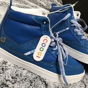 Men’s blue fashion sneakers 10.5